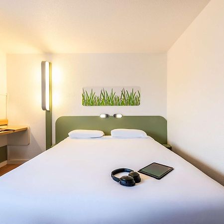 Ibis Budget Villefranche Limas Kültér fotó