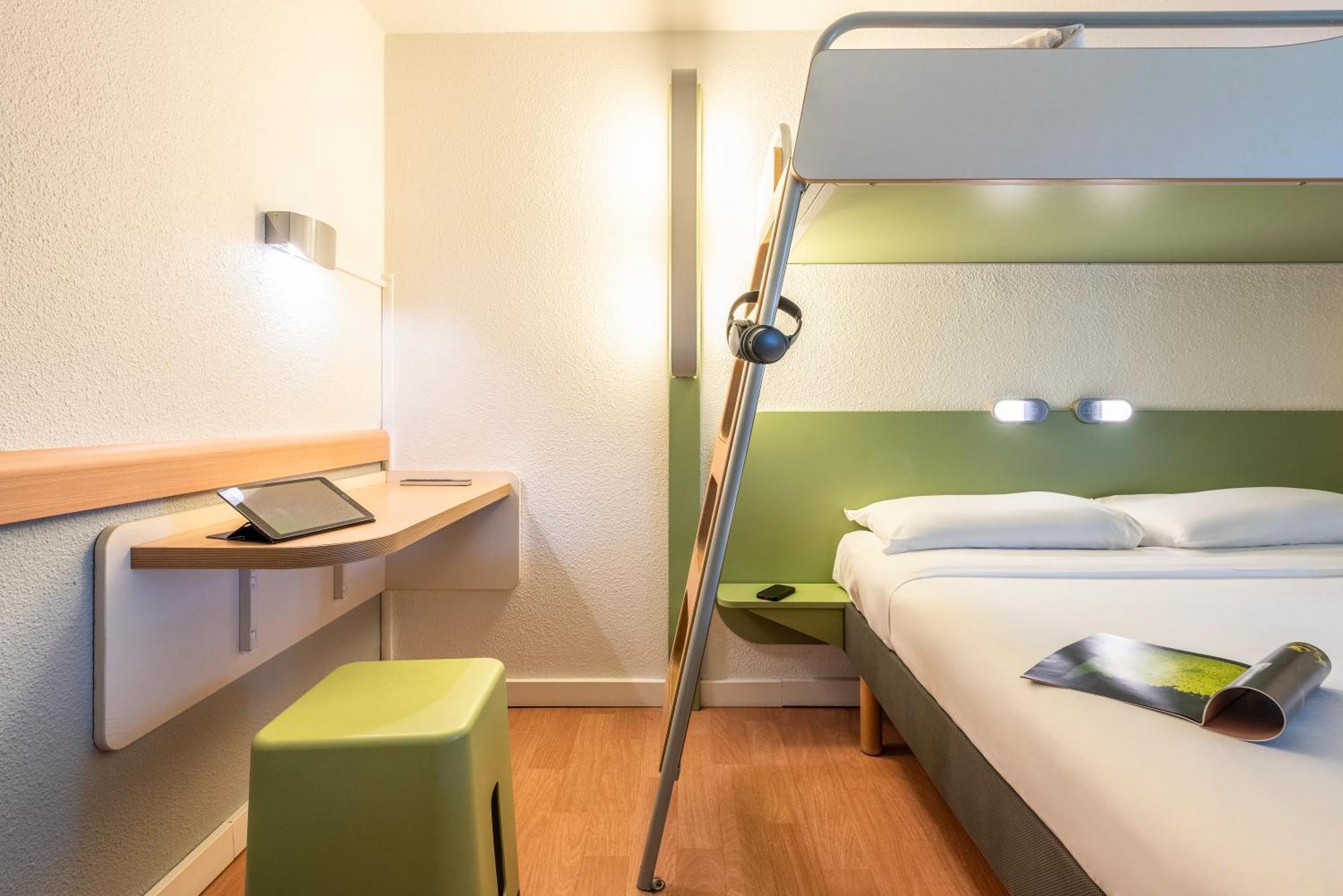 Ibis Budget Villefranche Limas Kültér fotó